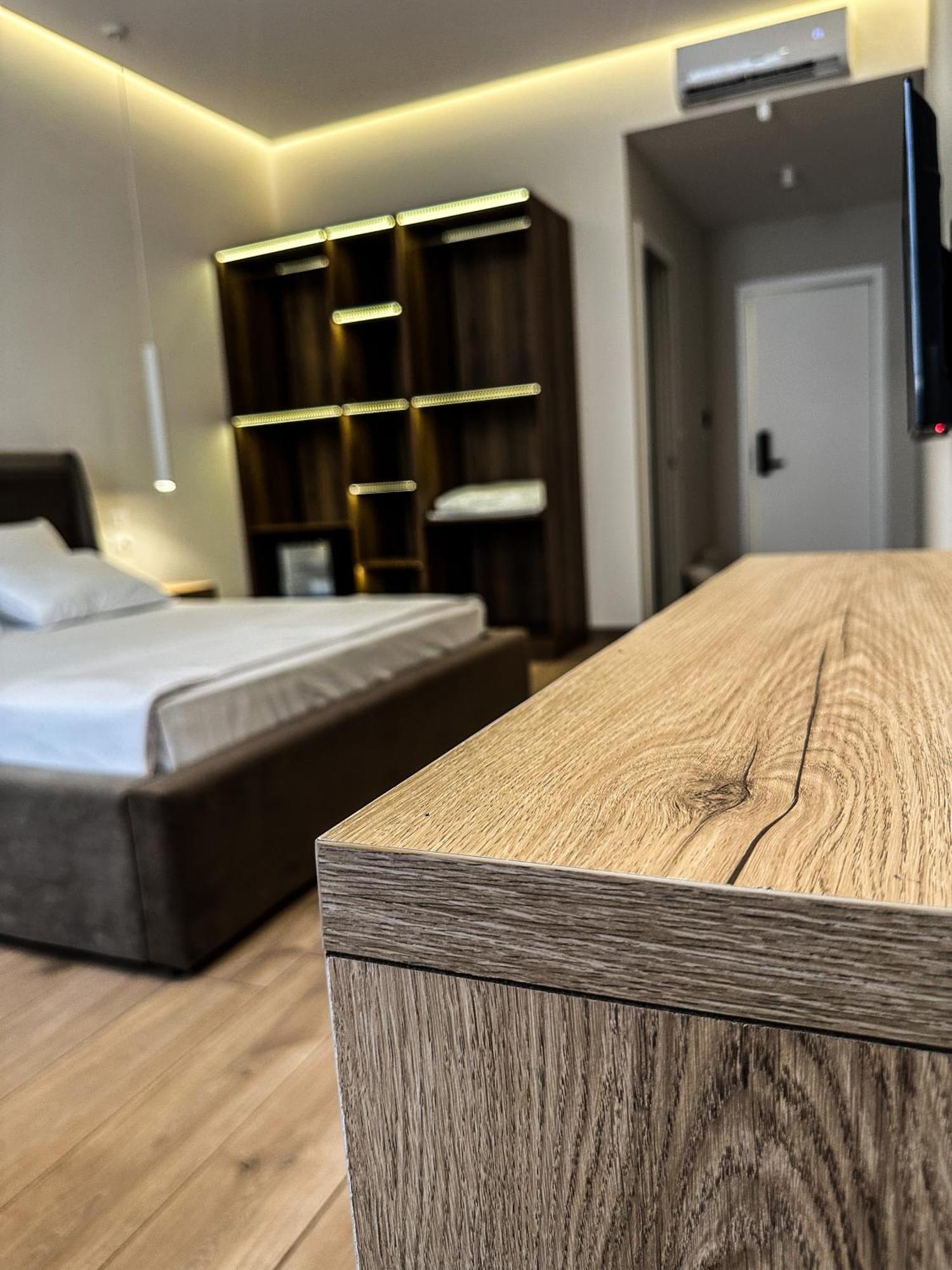 Alexander Rooms & Apartments Durrës Extérieur photo