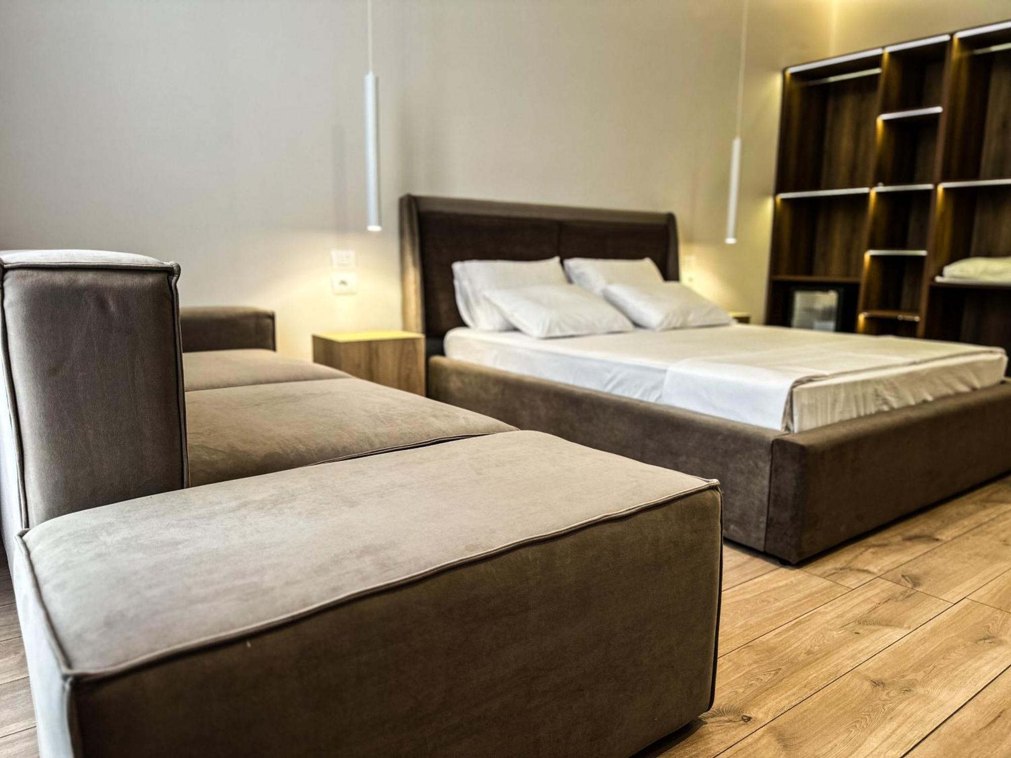 Alexander Rooms & Apartments Durrës Extérieur photo