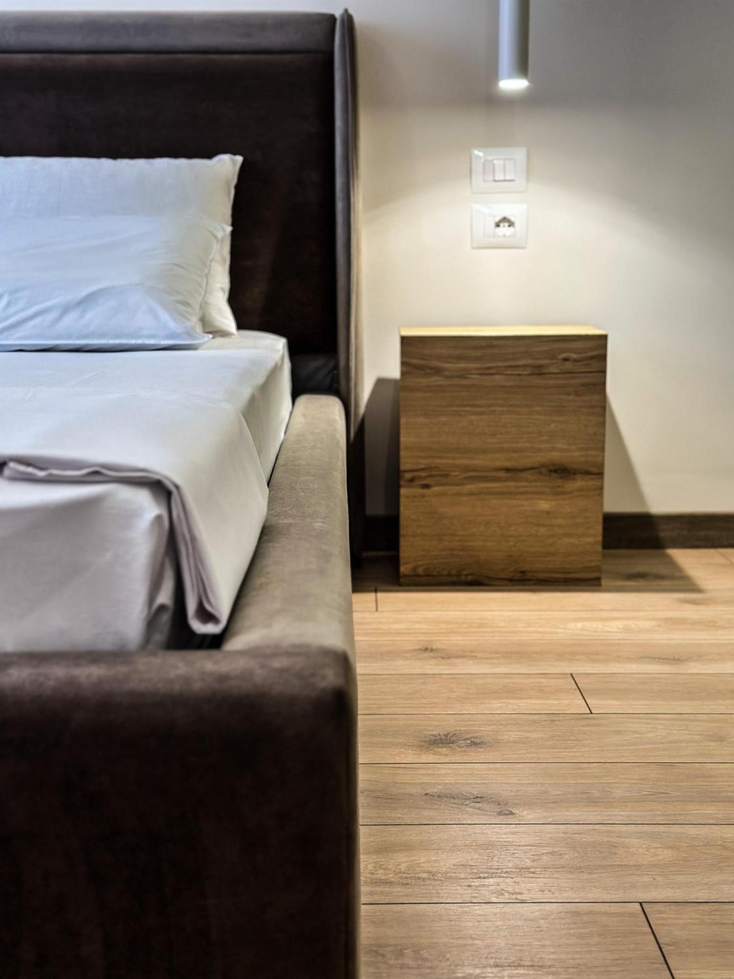 Alexander Rooms & Apartments Durrës Extérieur photo
