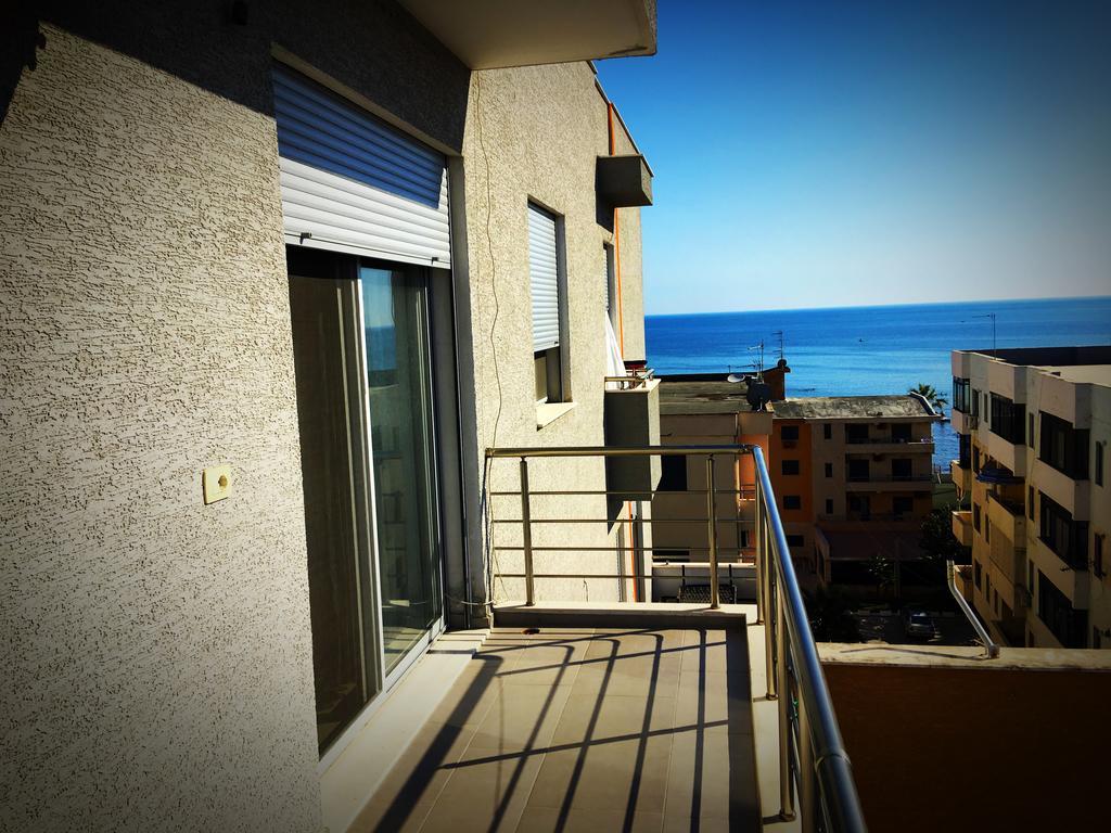 Alexander Rooms & Apartments Durrës Extérieur photo