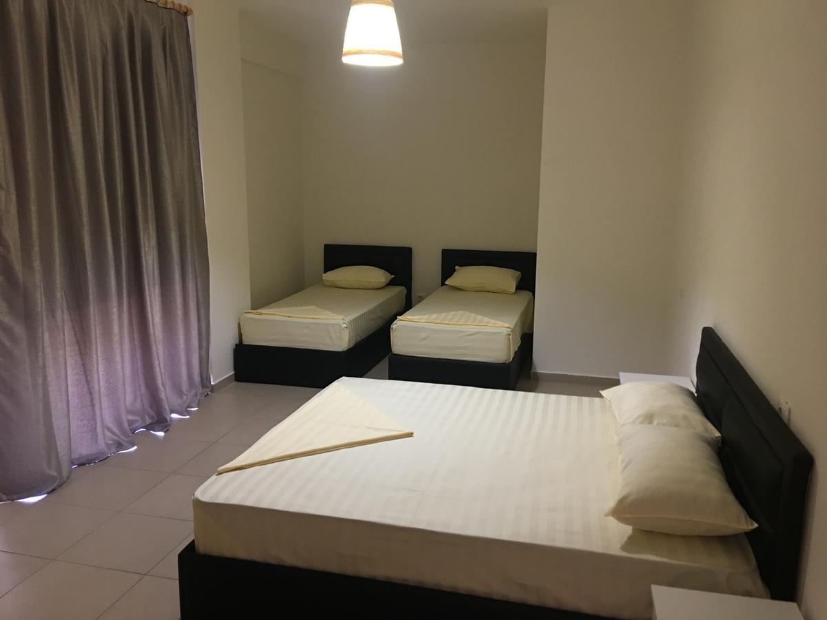 Alexander Rooms & Apartments Durrës Extérieur photo
