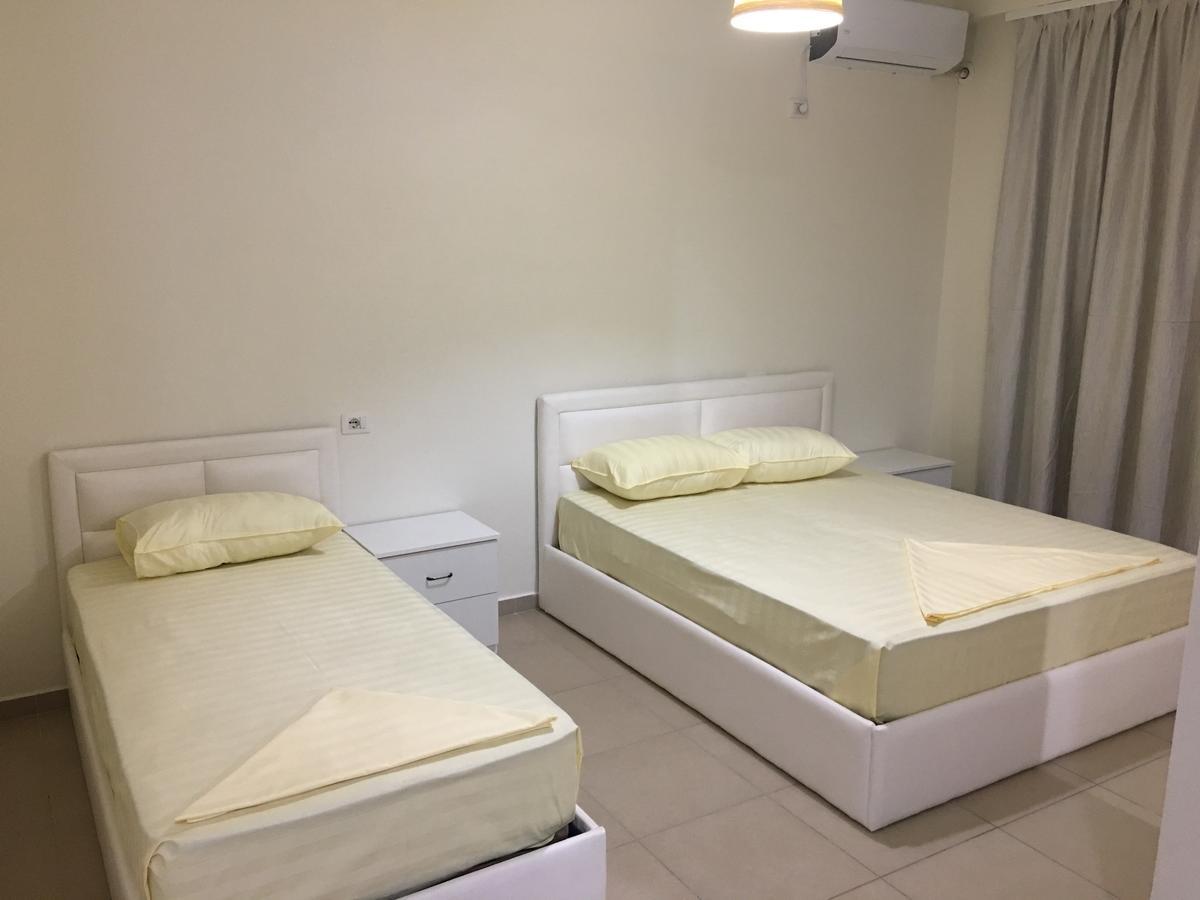 Alexander Rooms & Apartments Durrës Extérieur photo