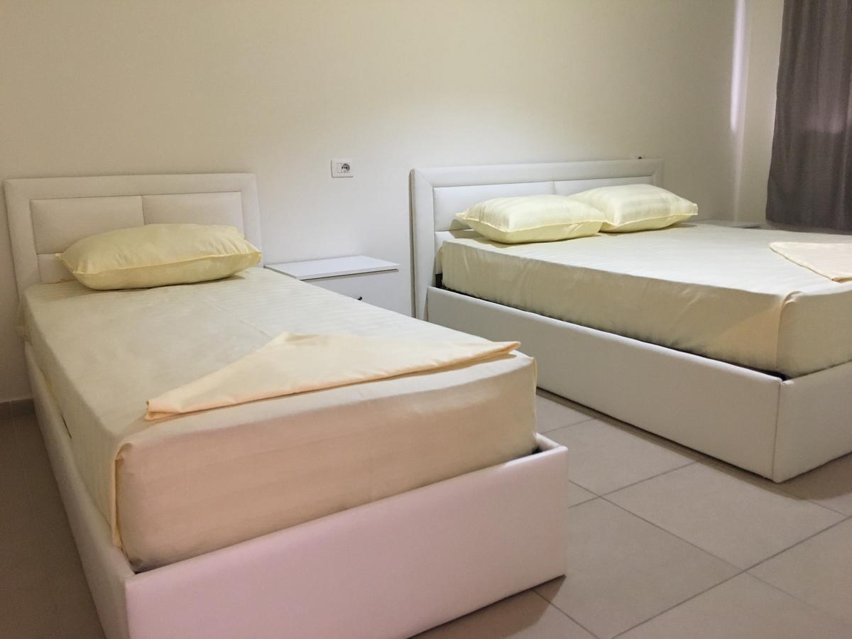 Alexander Rooms & Apartments Durrës Extérieur photo