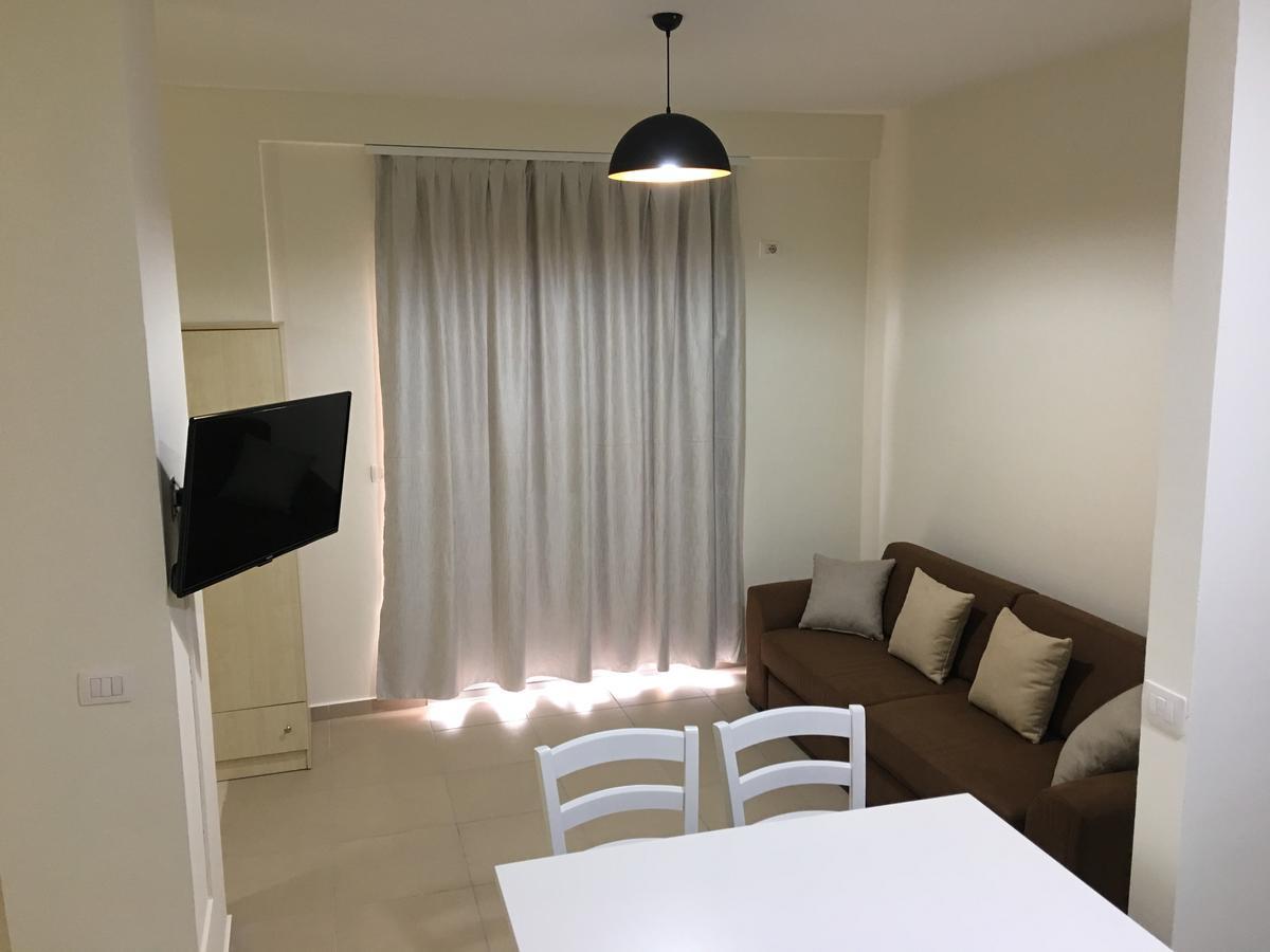 Alexander Rooms & Apartments Durrës Extérieur photo