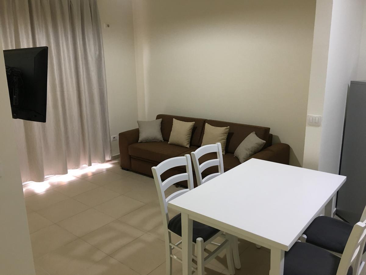 Alexander Rooms & Apartments Durrës Extérieur photo