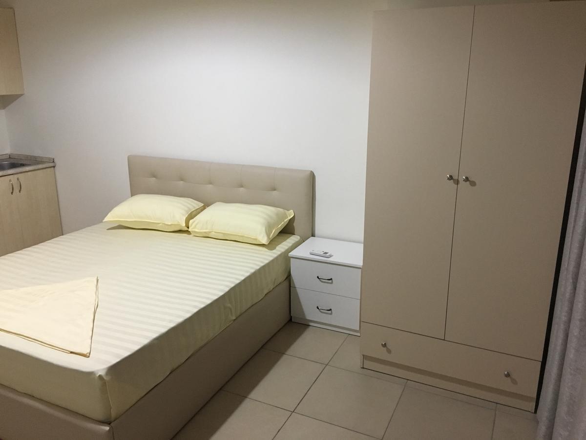 Alexander Rooms & Apartments Durrës Extérieur photo